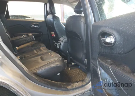 2015 Jeep Cherokee Limited z USA, uszkodzony, nr VIN 1C4PJMDB8FW719744